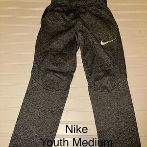 Nike Boys Youth Medium Sweatpants